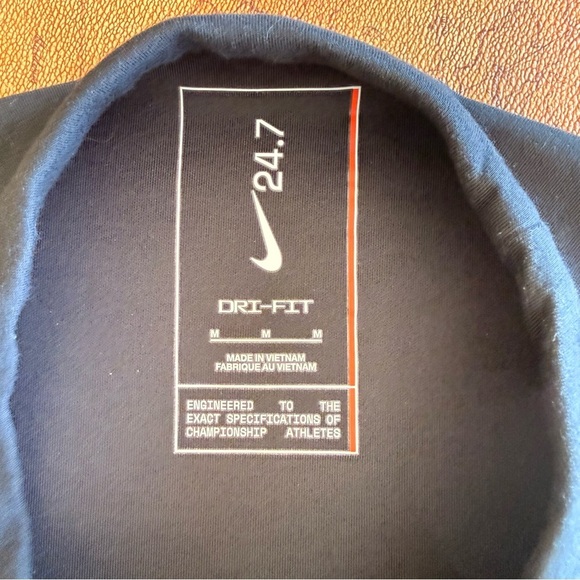 Nike Dri-FIT 24.7 Impossibly Soft Women's Black Oversized Sweatshirt - Picture 6 of 10